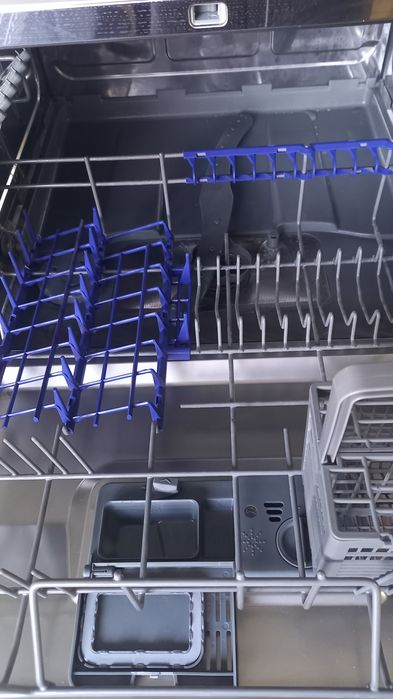 Чисто нова съдомиална