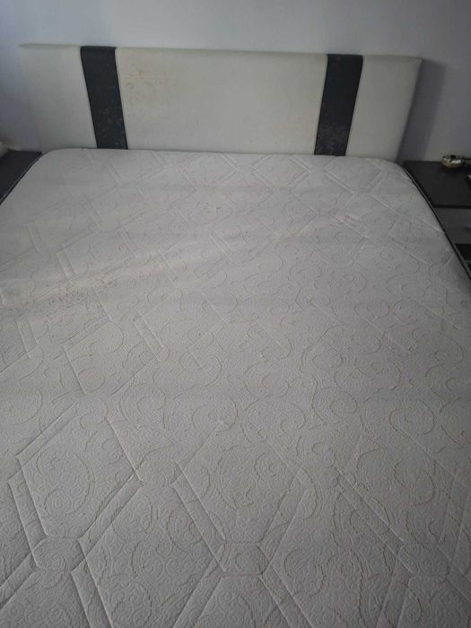 Vind mobila pat mijloc