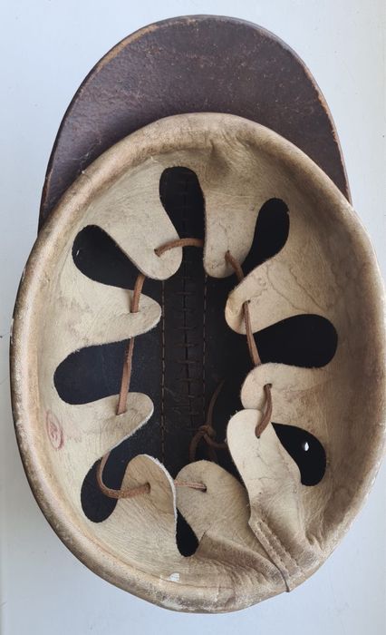 Шлем кожанный