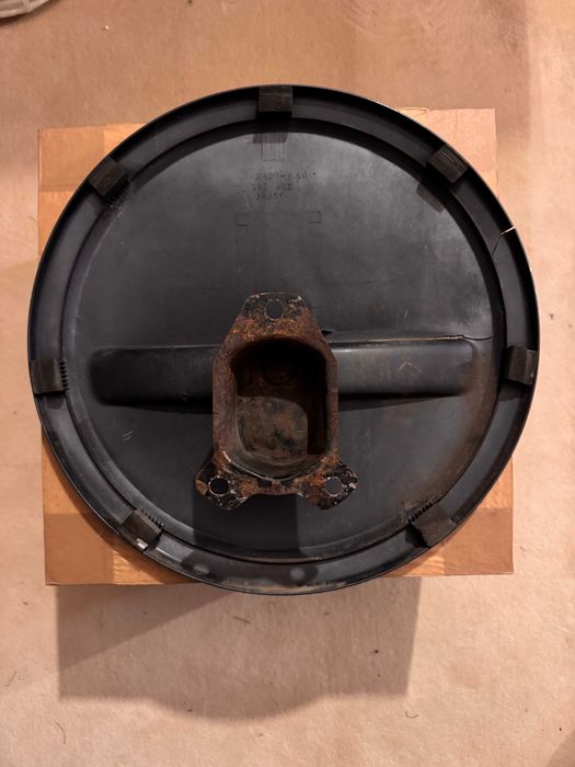 Capac roata de rezerva R16 Suzuki Grand Vitara 98-2005 cu defect OEM