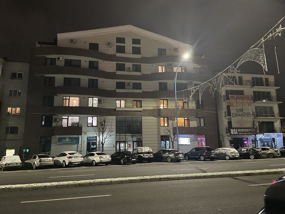 Inchiriez apartament complet mobilat, zona ultracentrala