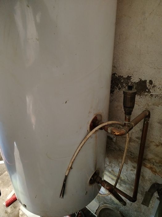 Boiler apa calda ferroli 150l