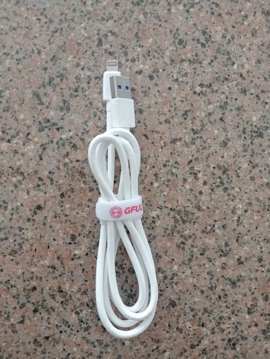 iPhone 7  продам.