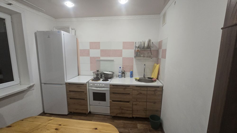 Сдам улучшенную 3 комнатную