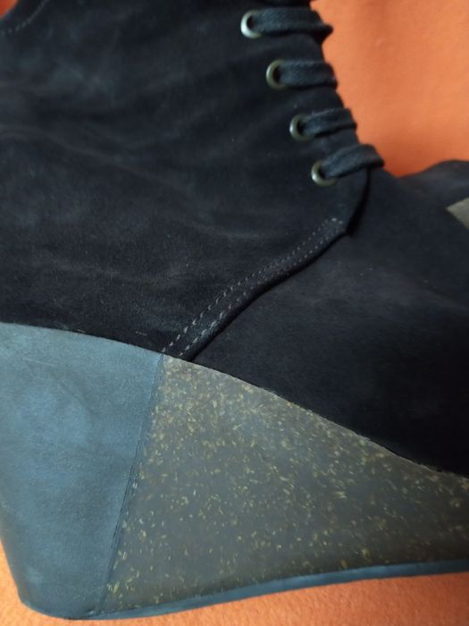 Страхотни дамски  боти на SHOLL  N41-25лв.