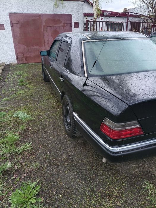 Продам Мерседес 2.2