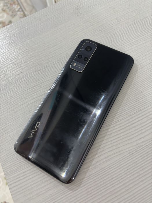 Продам телефон Vivo Y31