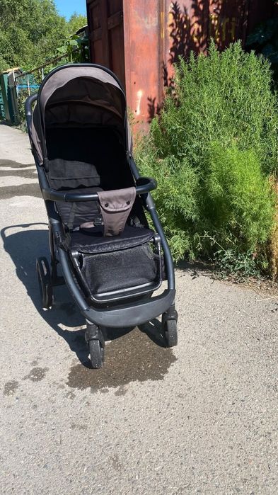 Продам детскую коляску