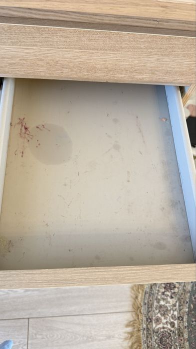 Комод  с зеркалом и полками