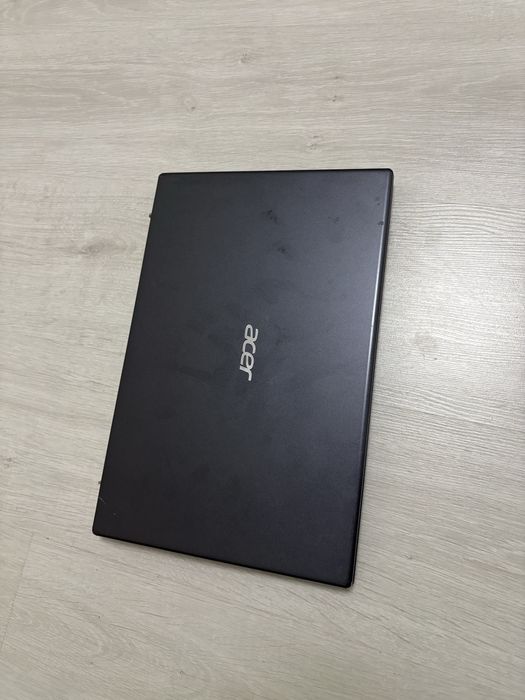 Laptop Acer           .