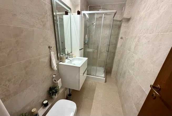 Non Stop Inchiriez Apartament in Regim Hotelier