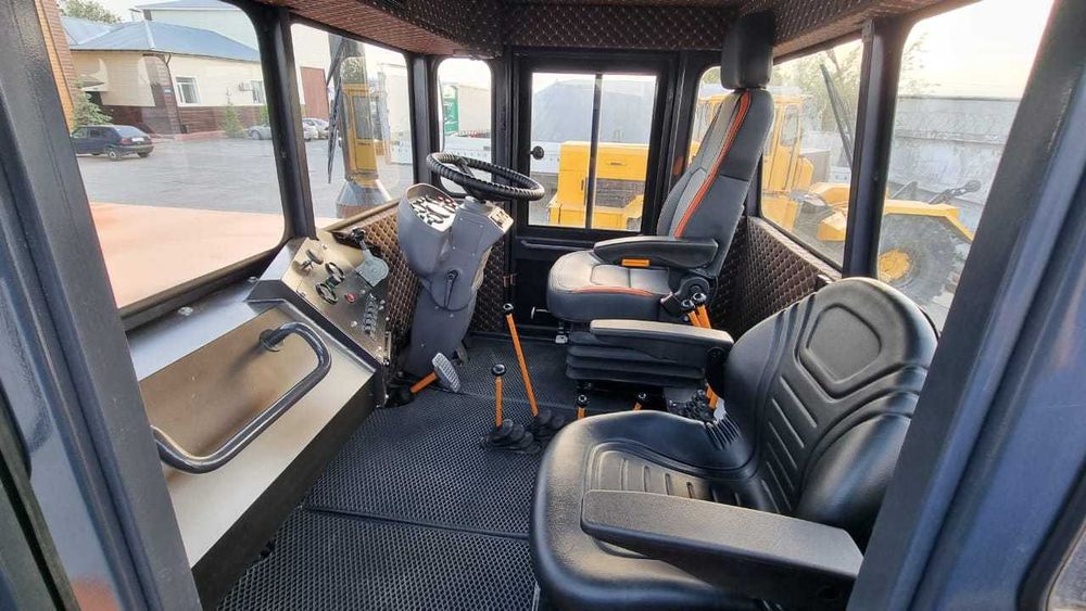 Кировец К-700А  Weichai WP12 420 л.с.