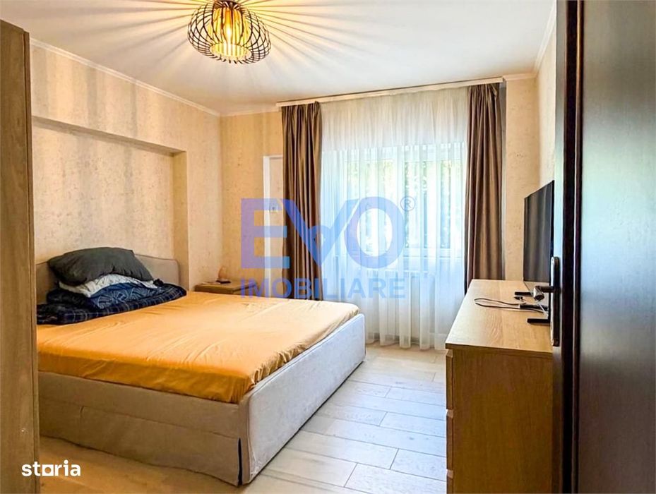 Apartament cu 3 camere, etajul 1, decomandat, zona Centrala