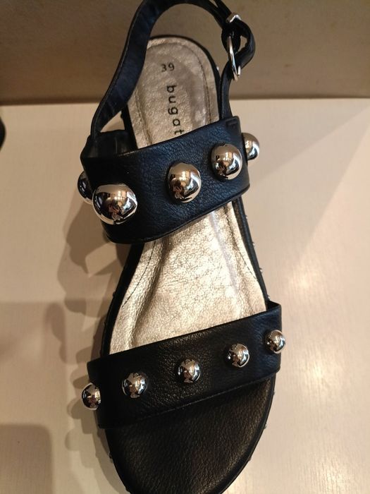 Сандали Bugatti 39