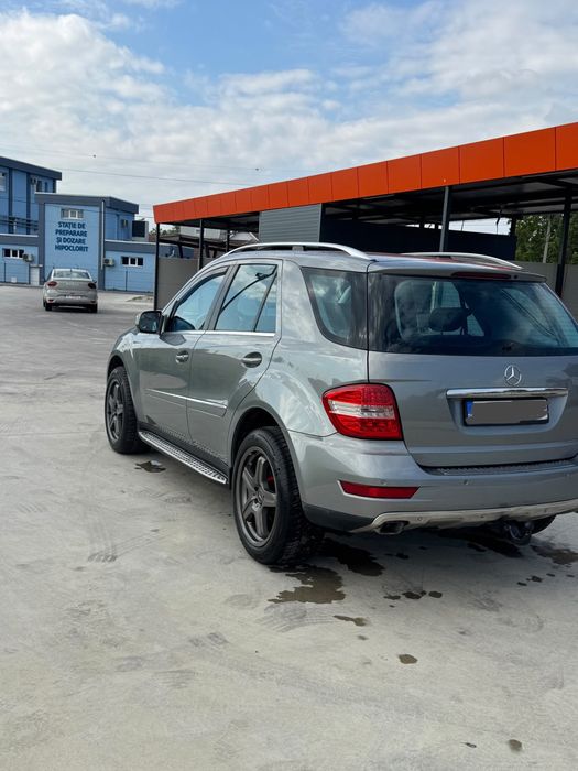 MERCEDES-BENZ ML-Class 2011 — imagine 2