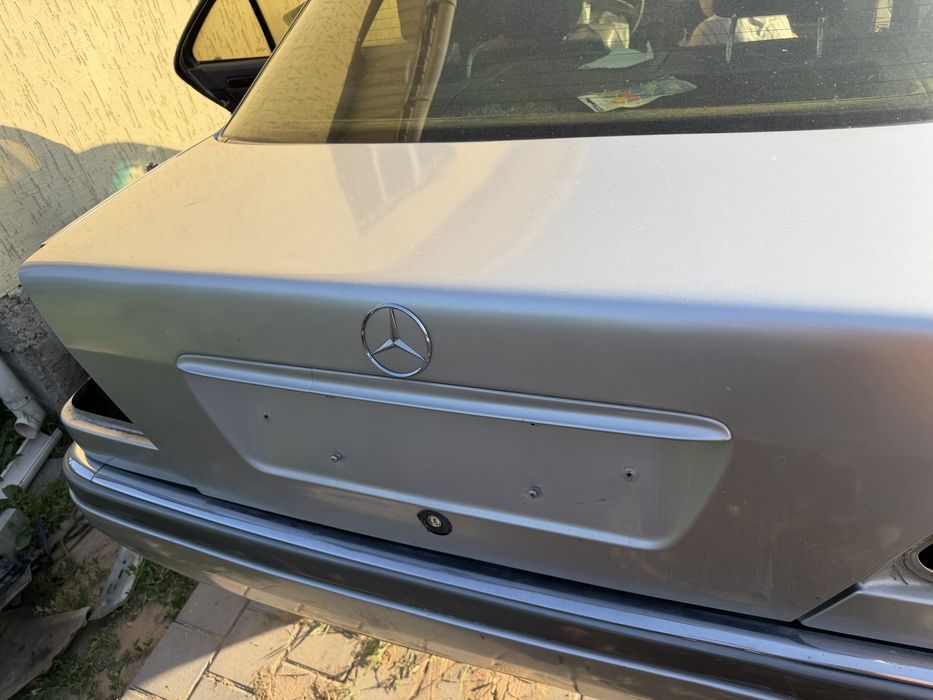 Продам на мерседес w202