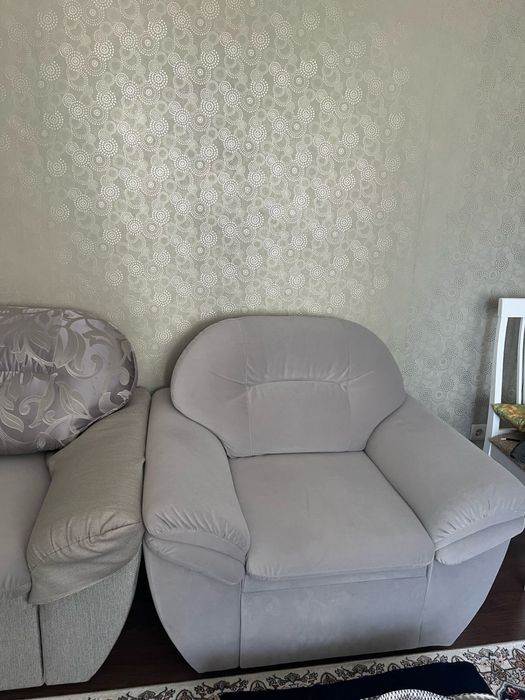 Продам диван с креслом, можно без кресла