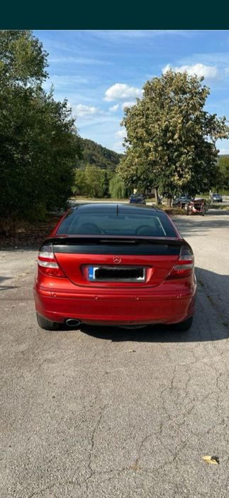 Мерцедес c180бензин