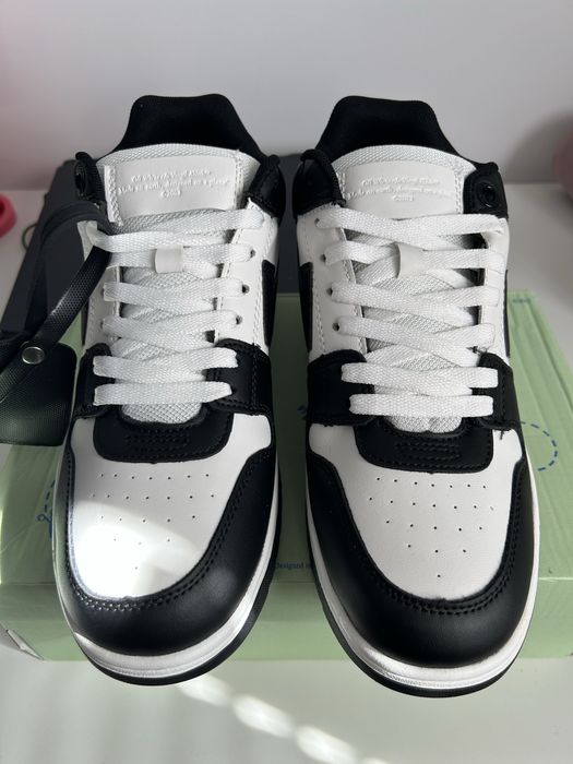 Vand Off-White Out of Office