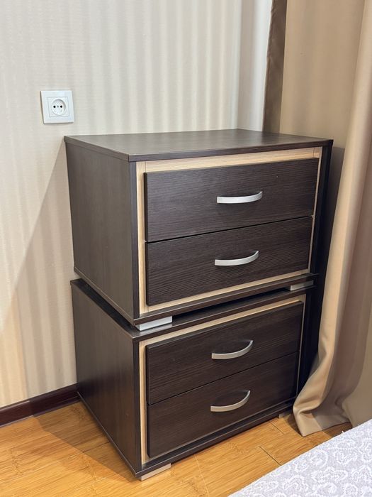 Шкаф 2 тумбы и тумба с зеркалом