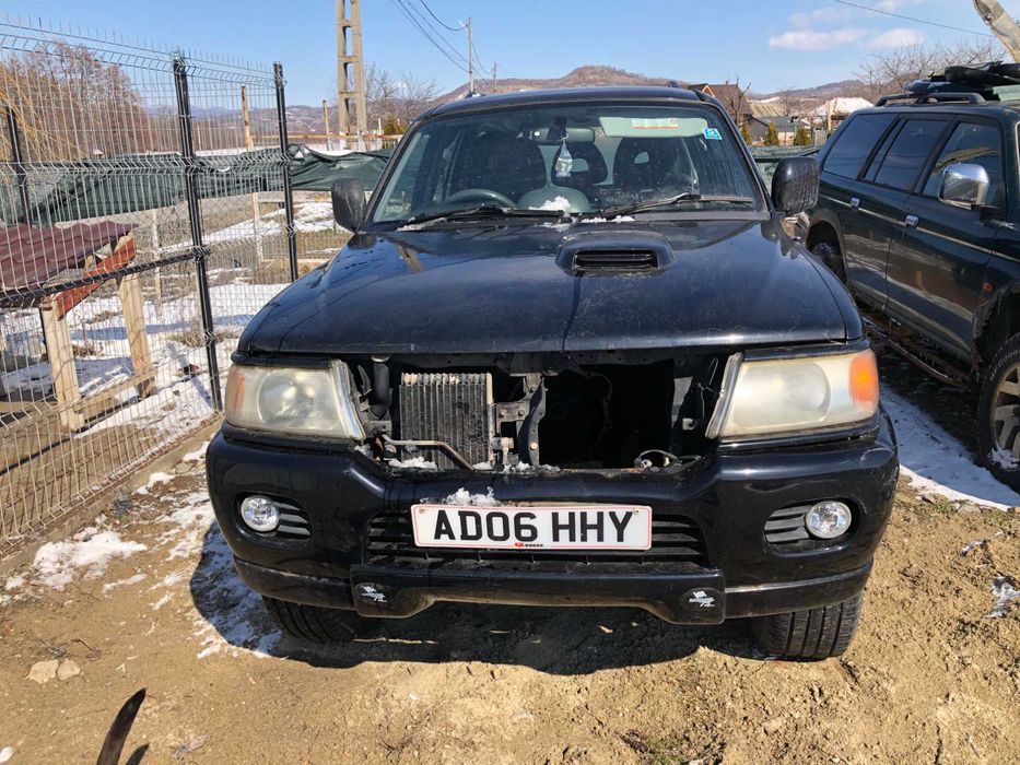 Dezmembrari dezmenbrari piese dez mitsubishi pajero sport an 2006 2,5d