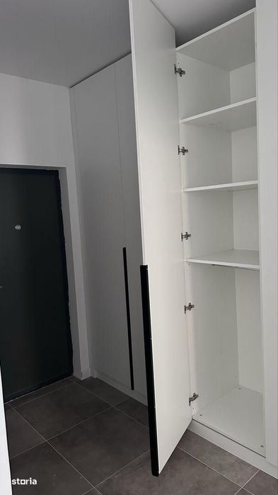 Garsoniera - Aparatorii Patriei, Bloc Nou, Centrala, Parcare