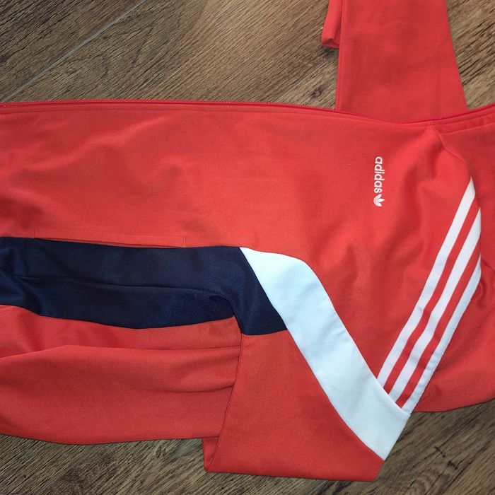 Bluza trening rosie Adidas!