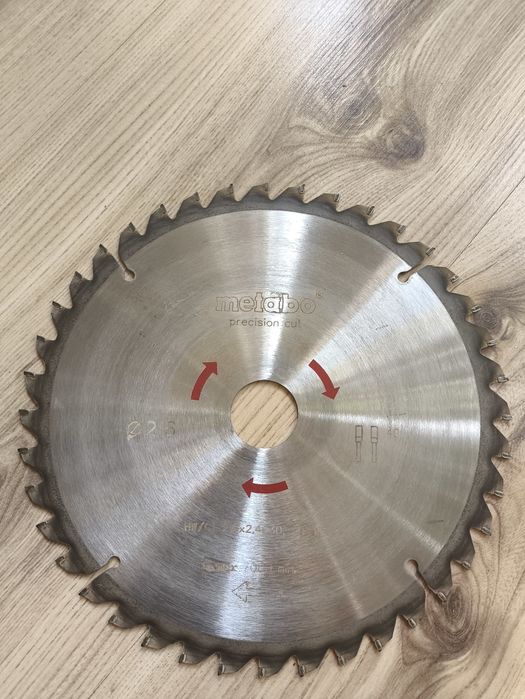 Два диска за рязане на пдч , мдф и дърво