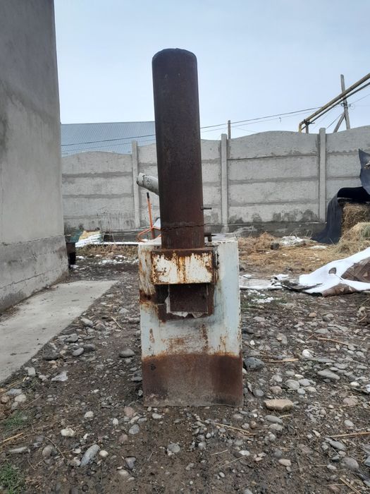 Хорошая. печка..