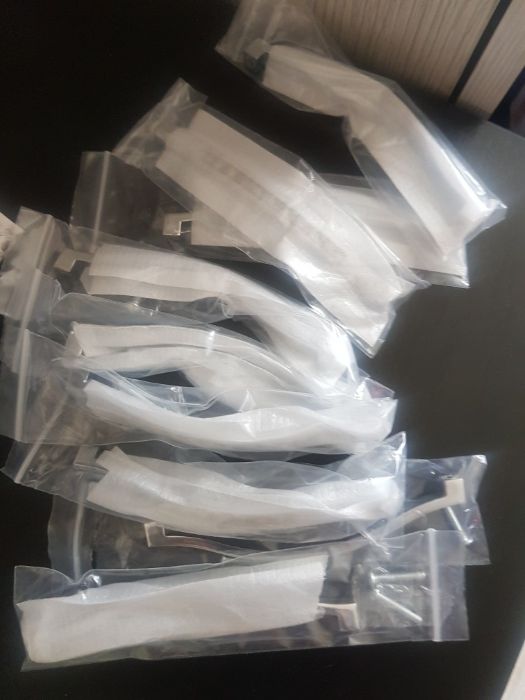 мебелни дръжки метални с камъни 10бр