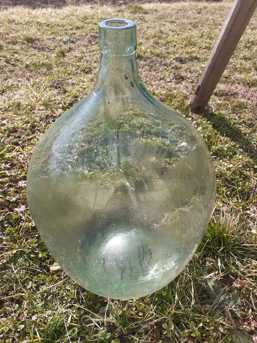 Стари плетени дамаджани