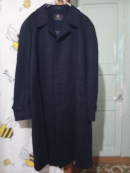 Пальто мужское кашемир новое.