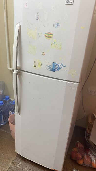 Холодильник сатылады