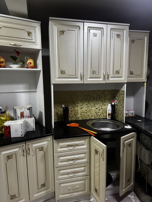 Продам кухоный гарнитур