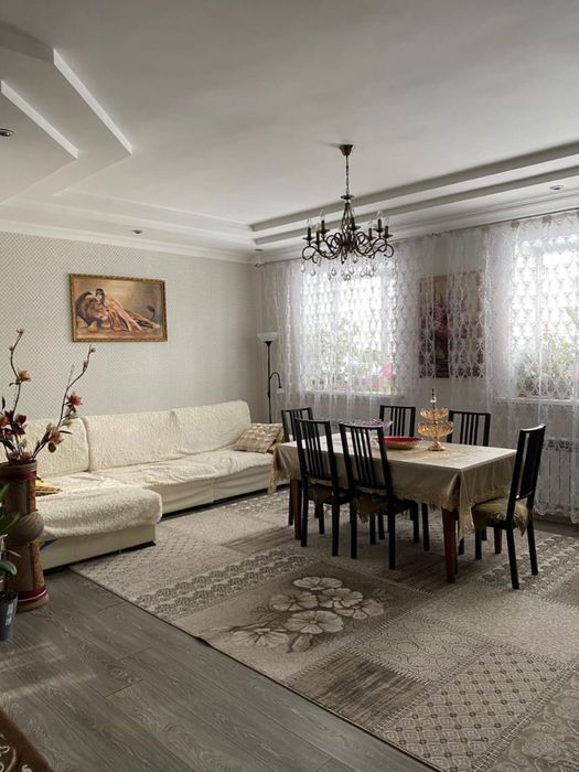 Продам коттедж 300 м2