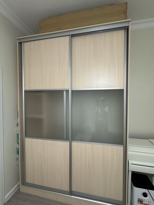 Беспалатно отдам шкаф для одежды