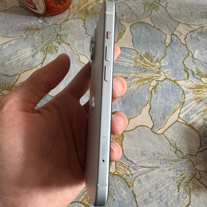 Продам айфон 15. В идеале.