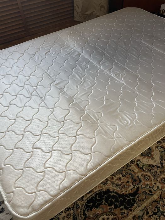 Отдам матрас 140*200