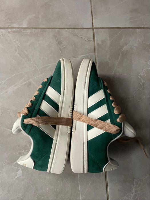 Adidași in stare foarte buna doar o data purtati nr 37