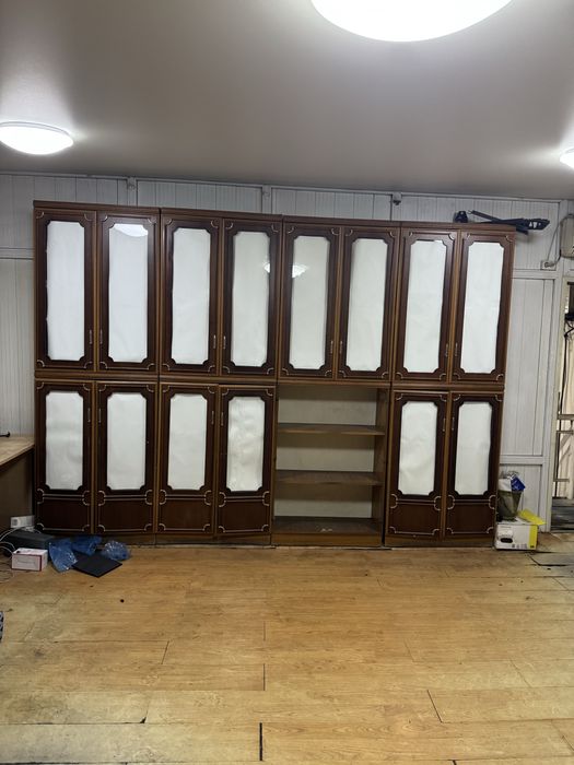 Шкаф стенка  дерево