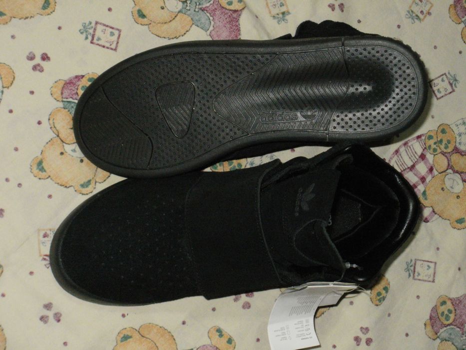 ADIDAS оригинални нови дамски кецове 38