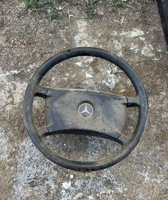 Запчасти на Мерседес 190