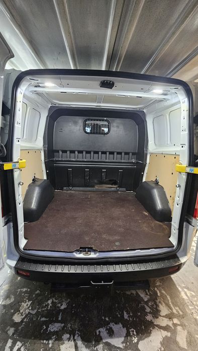 Седалка за Ford Transit Custom