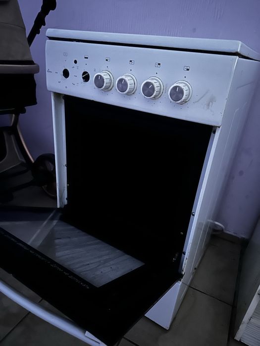 Плита с духовкой