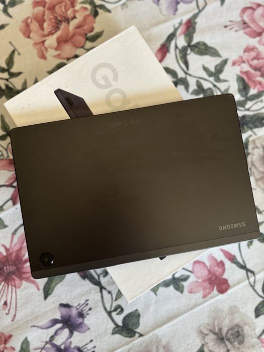 Таблет Samsung galaxy Tab A8