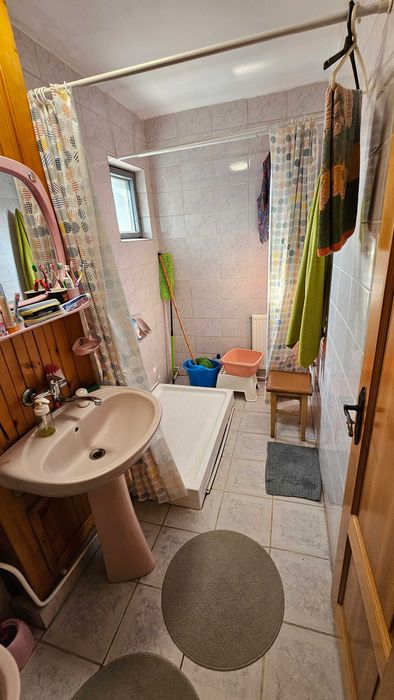 Ap 4 camere, 78mp utili, decomandat, 2 balcoane, 2 bai, Manastur(Big)