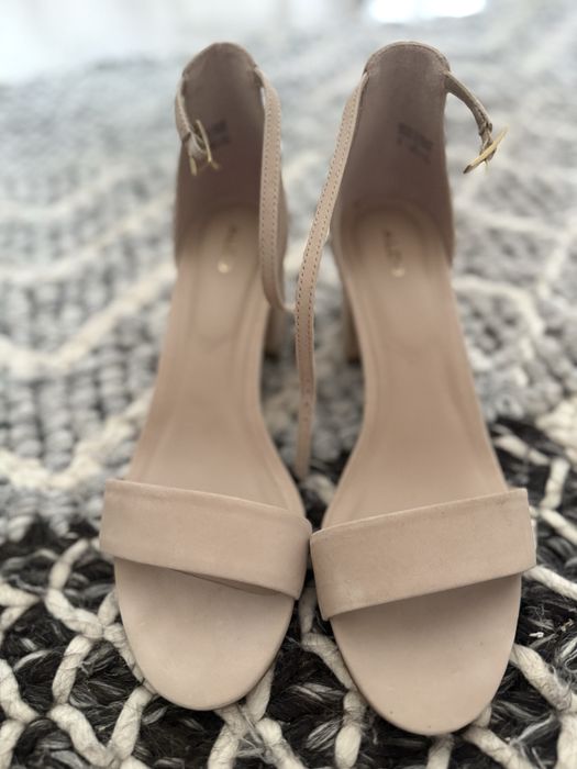 Сандали от велур Aldo