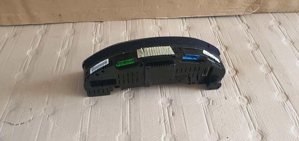 Ceasuri bord audi a8 d2 facelift benzina cutie automata display color