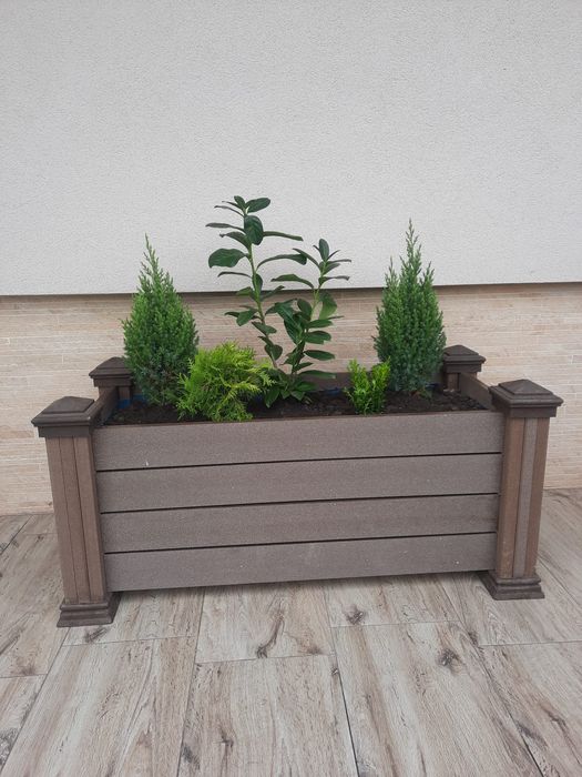 Jardiniera din wpc 100L x 50h x 40l