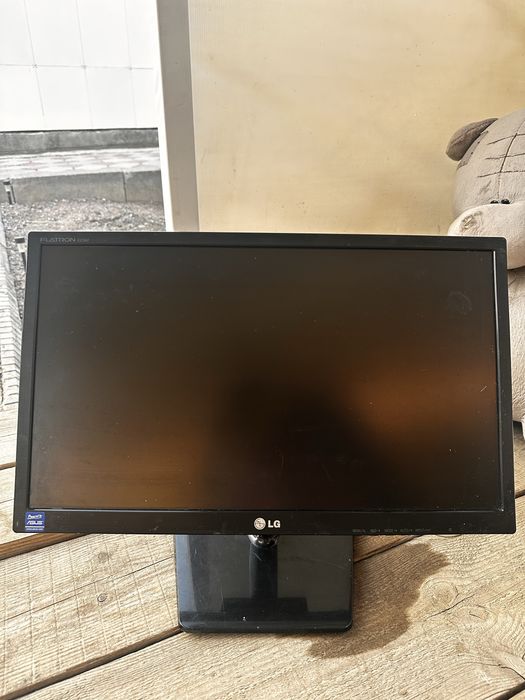 Монитор LG б/у …